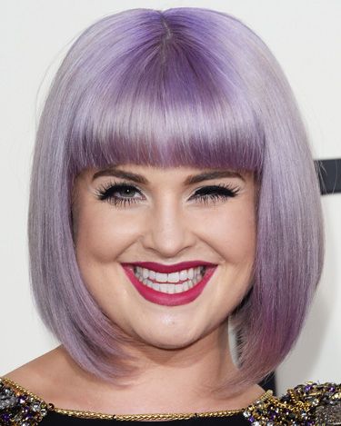 <p>Kelly's totally working this bob, isn't she? We love the blunt fringe and jaw-hugging finish. Her statuesque lashes and magenta lippy also did it for us last night.</p>
<p><a href="http://www.cosmopolitan.co.uk/fashion/news/grammys-2014-red-carpet-arrivals-outfits" target="_blank">THE GRAMMYS GOWNS, 2014</a></p>
<p><a href="http://www.cosmopolitan.co.uk/beauty-hair/news/styles/celebrity/cosmo-hairstyle-of-the-day" target="_self">CELEB HAIRSTYLE OF THE DAY</a></p>
<p><a href="http://www.cosmopolitan.co.uk/beauty-hair/news/styles/hair-trends-spring-summer-2014" target="_blank">HUGE HAIR TRENDS FOR 2014</a></p>
