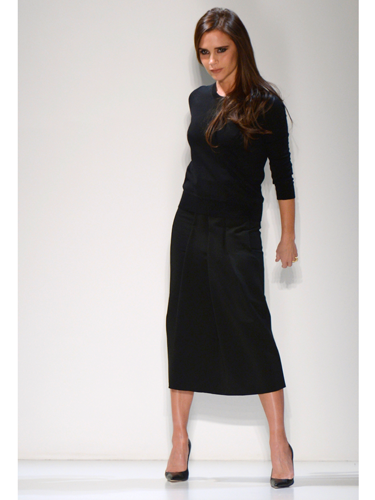 【VICTORIA BECKHAM】サテンジャンプスーツ Victoria Beckham on X: 