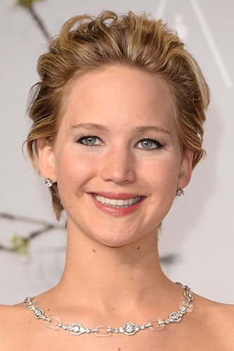 <p>J-Law's brushed back pixie crop looked seriously sassy. We're sure the 'combed through with fingers' look took a lot of actual skill. Nice eyeliner too. </p>
<p><strong>MORE OSCARS STUFF YOU NEED IN YOUR LIFE:</strong></p>
<p><a href="http://www.cosmopolitan.co.uk/celebs/entertainment/ten-best-ever-oscar-moments" target="_blank">THE 10 BEST EVER OSCARS MOMENTS</a></p>
<p><a href="http://www.cosmopolitan.co.uk/celebs/entertainment/oscar-nominations-2014-announced" target="_blank">ALL THE NOMINEES FOR THE OSCARS 2014</a></p>
<p><a href="http://www.cosmopolitan.co.uk/fashion/news/every-best-actress-dress-infographic" target="_blank">EVERY BEST ACTRESS WINNER'S OSCARS DRESS SINCE 1929</a></p>
<p><span><br /></span></p>