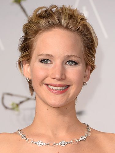 <p>J-Law's brushed back pixie crop looked seriously sassy. We're sure the 'combed through with fingers' look took a lot of actual skill. Nice eyeliner too. </p>
<p><strong>MORE OSCARS STUFF YOU NEED IN YOUR LIFE:</strong></p>
<p><a href="http://www.cosmopolitan.co.uk/celebs/entertainment/ten-best-ever-oscar-moments" target="_blank">THE 10 BEST EVER OSCARS MOMENTS</a></p>
<p><a href="http://www.cosmopolitan.co.uk/celebs/entertainment/oscar-nominations-2014-announced" target="_blank">ALL THE NOMINEES FOR THE OSCARS 2014</a></p>
<p><a href="http://www.cosmopolitan.co.uk/fashion/news/every-best-actress-dress-infographic" target="_blank">EVERY BEST ACTRESS WINNER'S OSCARS DRESS SINCE 1929</a></p>
<p><span><br /></span></p>