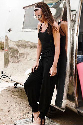 <p>Create the illusion of curves with gathered details or stitching that will add shape around your waist. Avoid shapeless jackets in favour of more fitted styles.  </p>
<p>Jumpsuit, £85, <a href="http://www.sweatybetty.com/palazzo-jumpsuit-prodsb794_black/" target="_blank">Sweaty Betty</a></p>
<p><a href="http://www.cosmopolitan.co.uk/diet-fitness/fitness/how-to-find-the-perfect-sports-bra" target="_blank">CHOOSE THE RIGHT SPORTS BRA</a></p>
<p><a href="http://www.cosmopolitan.co.uk/fashion/shopping/workout-clothes-stylish-women?click=main_sr" target="_blank">WORKOUT CLOTHES YOU'LL WANT TO WEAR</a></p>
<p><a href="http://www.cosmopolitan.co.uk/fashion/news/yoga-pants-wear-to-work?click=main_sr" target="_blank">SPORTS GEAR YOU CAN WEAR TO WORK</a></p>