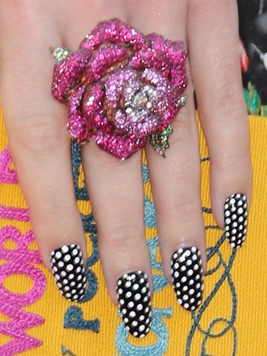 10 Anese Nail Trends To Watch Style Nails Photo Madeline Poole Miho Mei Kawajiri
