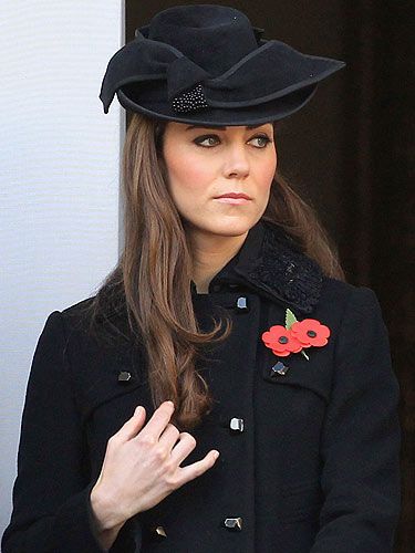 All eyes were on the Duchess of Cambridge as she arrived to pay her respects on Remembrance Sunday, she wore an all-black ensemble and a double poppy at her button hole to show her respect for those who have fought and died for Britain.  The poignant service was held at The Cenotaph in London