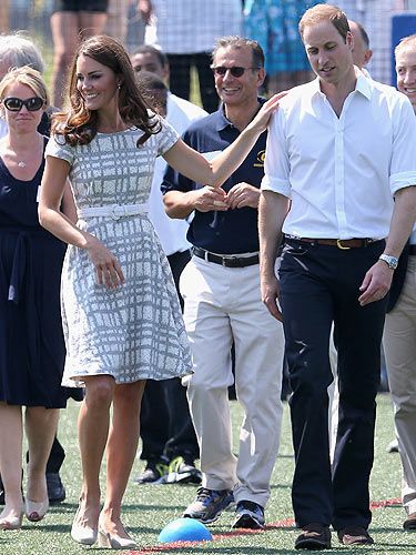 <p>Wow, check out Kate Middleton rocking a £35 dress! The Duchess of Cambridge wore this Hobbs number in Tottenham to witness Olympic torch relay before it arrives at Buckingham Palace. We're not sure whether KMiddy got this full price, or whether she got a £35 bargain in the sales - either way she looks pretty. Plus, we kinda love seeing KMiddy and Wills looking as excited as we are in the countdown to the Olympic Games<br /><br /></p>