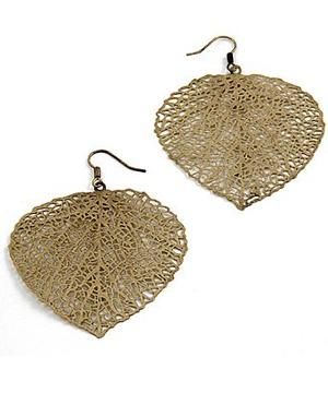 Leaf, Textile, Earrings, Fashion accessory, Metal, Fashion, Natural material, Beige, Pendant, Craft, 
