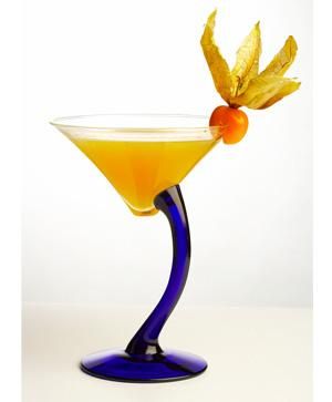 Drink, Liquid, Tableware, Ingredient, Martini glass, Amber, Orange, Glass, Cocktail, Classic cocktail, 