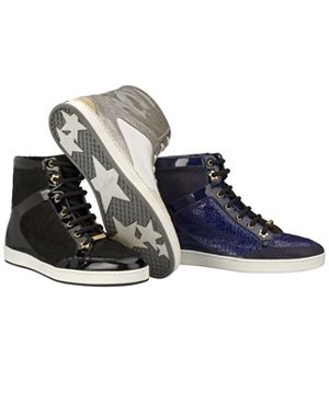 Footwear, Product, Shoe, White, Light, Logo, Fashion, Black, Grey, Athletic shoe, 