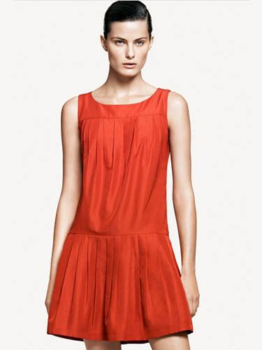 Dress, Shoulder, Red, Joint, Standing, One-piece garment, Style, Formal wear, Waist, Day dress, 