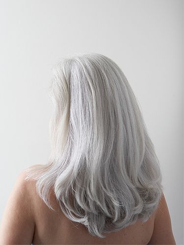 Hairstyle, Shoulder, Joint, Back, Neck, Long hair, Grey, Blond, Brown hair, Hair coloring, 