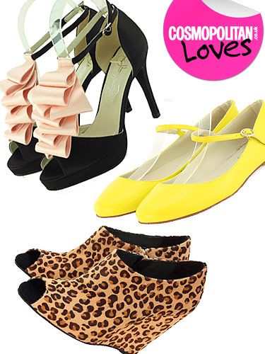 Tan, Natural material, Fashion design, Dancing shoe, Graphics, Wedge, Ballet flat, Costume accessory, Dress shoe, 