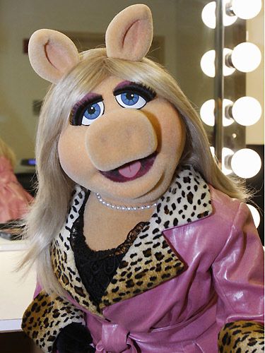 Miss Piggy set to take over the fashion and beauty world!