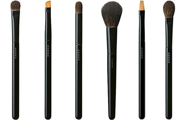 Brown, Line, Brush, Musical instrument accessory, Makeup brushes, Personal care, 