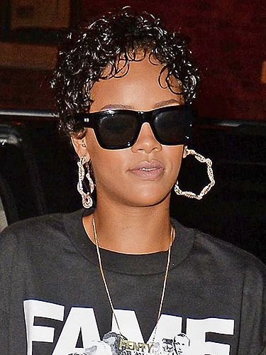 Rihanna's wet look curls :: See her slick short hairstyle