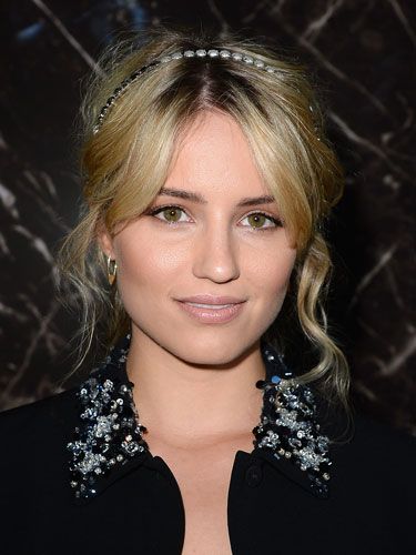 Hair news :: Dianna Agron tries out textured up ‘do