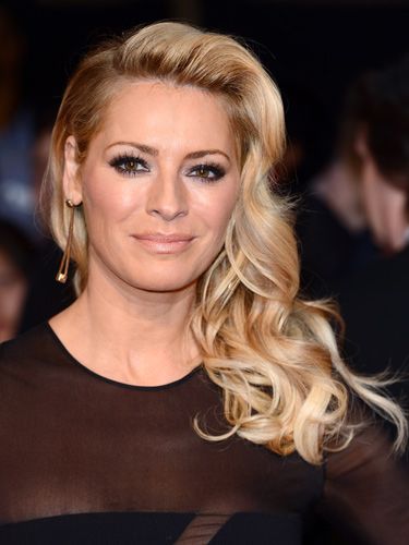 How to do Tess Daly’s red carpet hair and makeup at Pride of Britain 2013