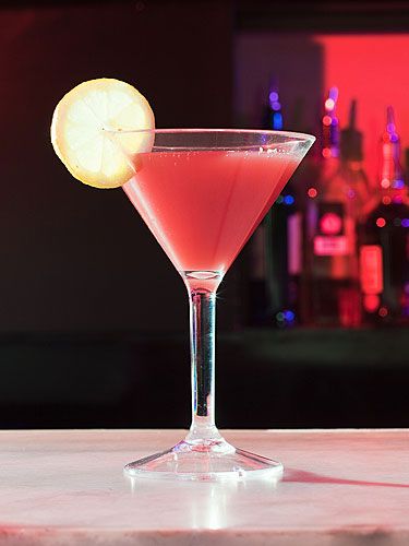 Liquid, Glass, Drink, Alcoholic beverage, Barware, Martini glass, Drinkware, Classic cocktail, Cocktail, Tableware, 