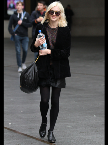 celebrity all black outfit