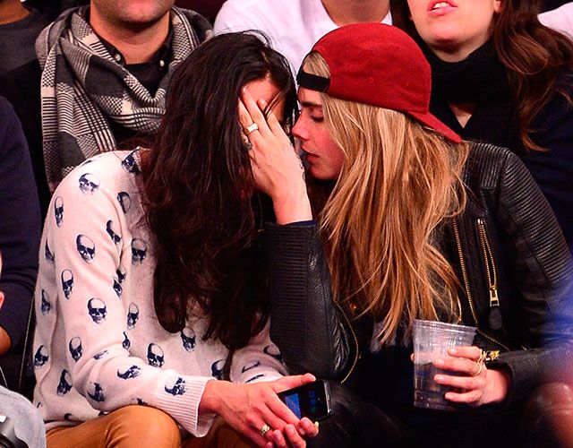 Cara And Michelle S Secret Wedding Celebrity Relationships