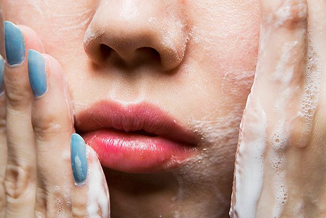 How to cleanse your face Common mistakes everyone makes