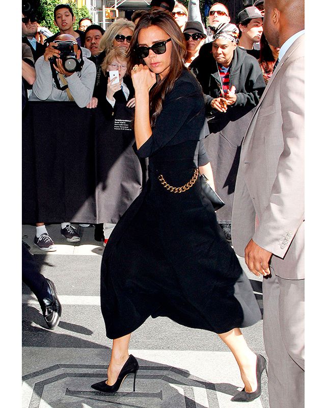 victoria beckham chain dress