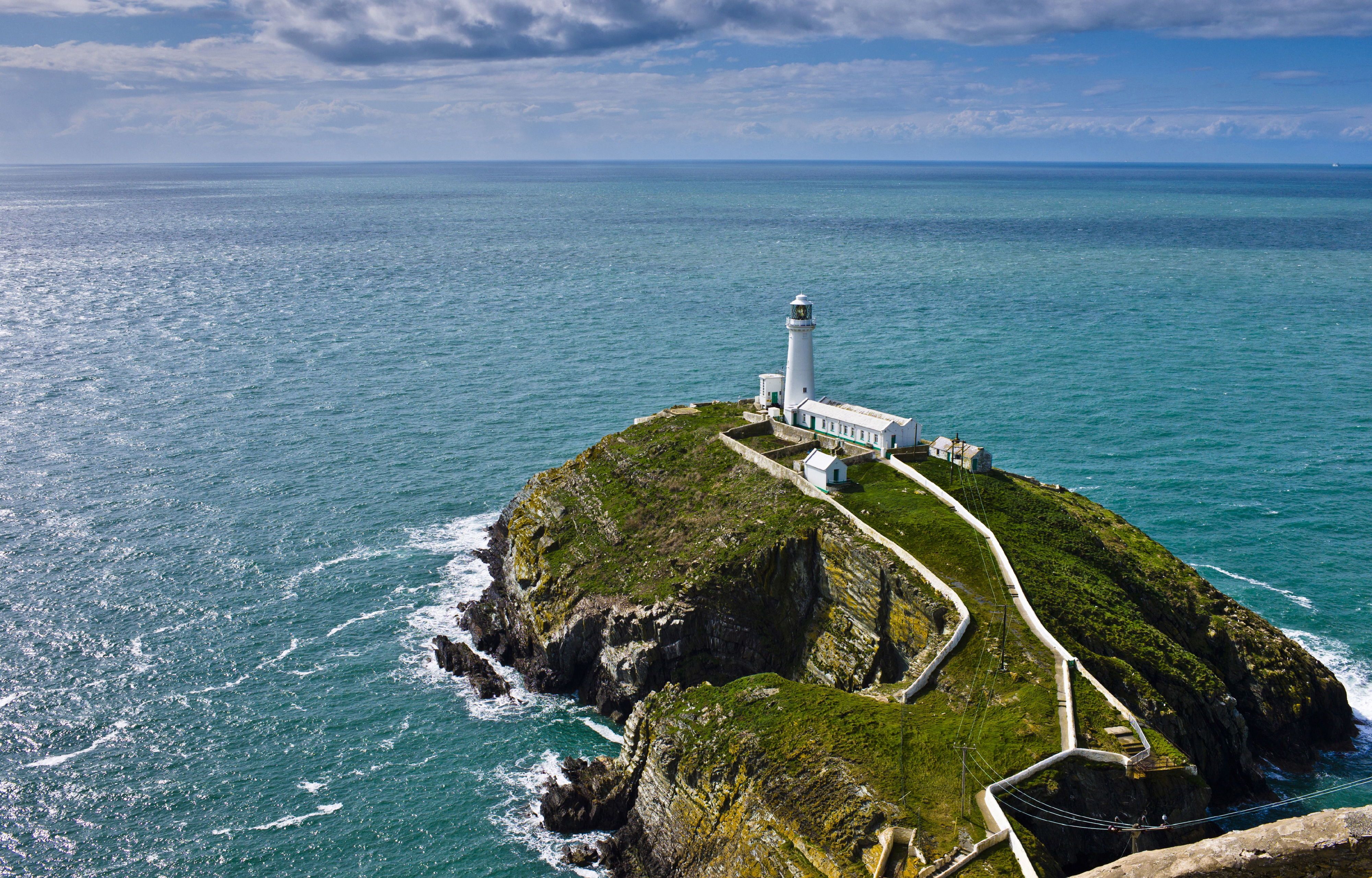 7 Of The Most Striking British Lighthouses You Need To See For Yourself