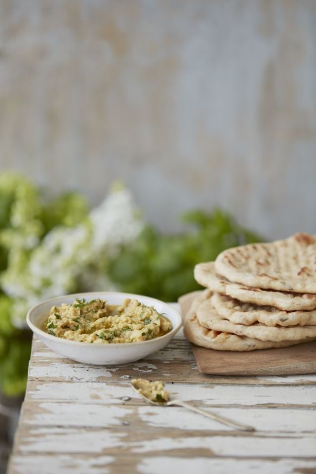 Rosemary flatbreads with chickpea and parsley dip