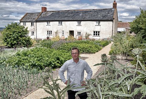 Hugh Fearnley Wittingstall S River Cottage Is Up For Sale Slape