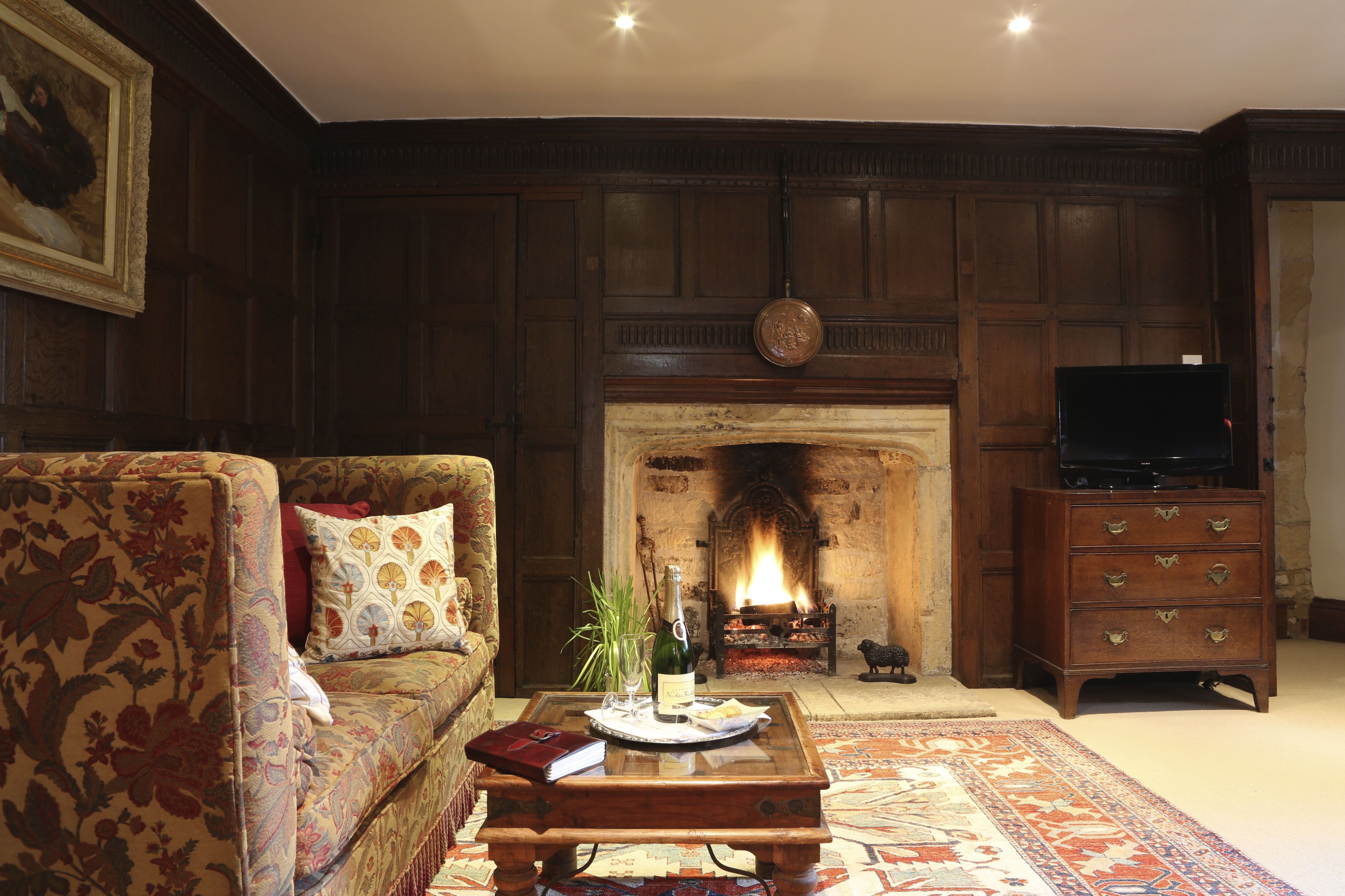 Inside Abbots Grange - The Stunning Cotswolds B&B That Has Been Named ...