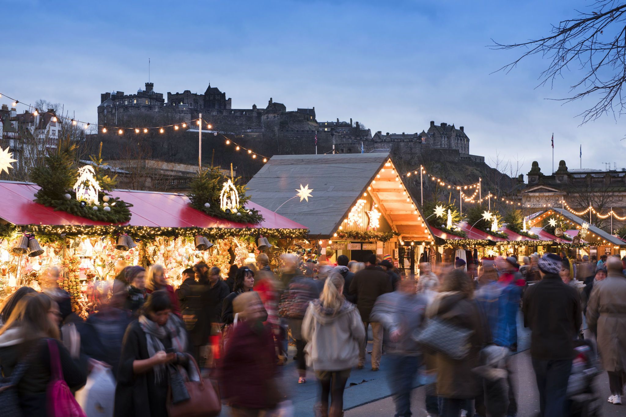 edinburghs christmas market has been named the uks favourite edinburghs christmas market