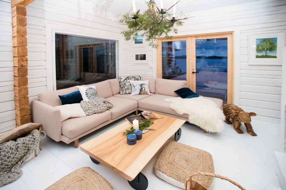 supershe island - Finland - living room