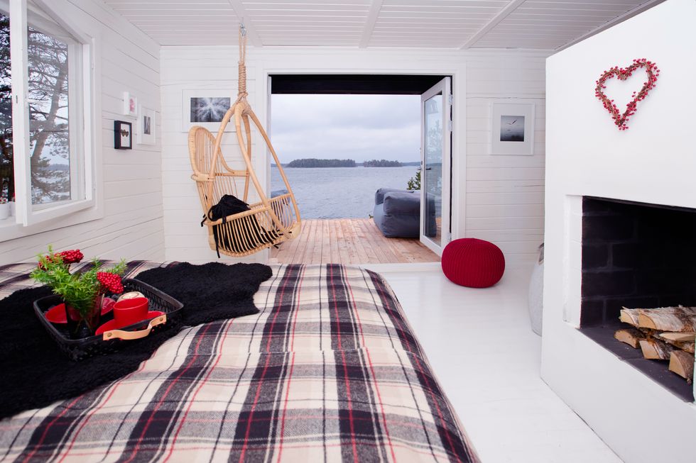 supershe island - Finland - bed