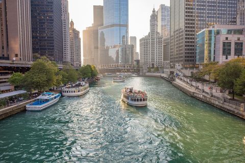 <p>The best way to see Chicago's impressive skyline? By boat.</p>