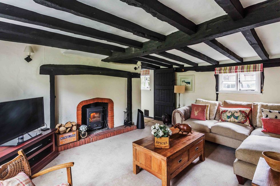 Druids - Puttenham - Surrey - living room - Grantley