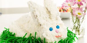 petal, easter bunny, garnish, flowerpot, rabbits and hares, rabbit, serveware, daisy family, dishware, vase,