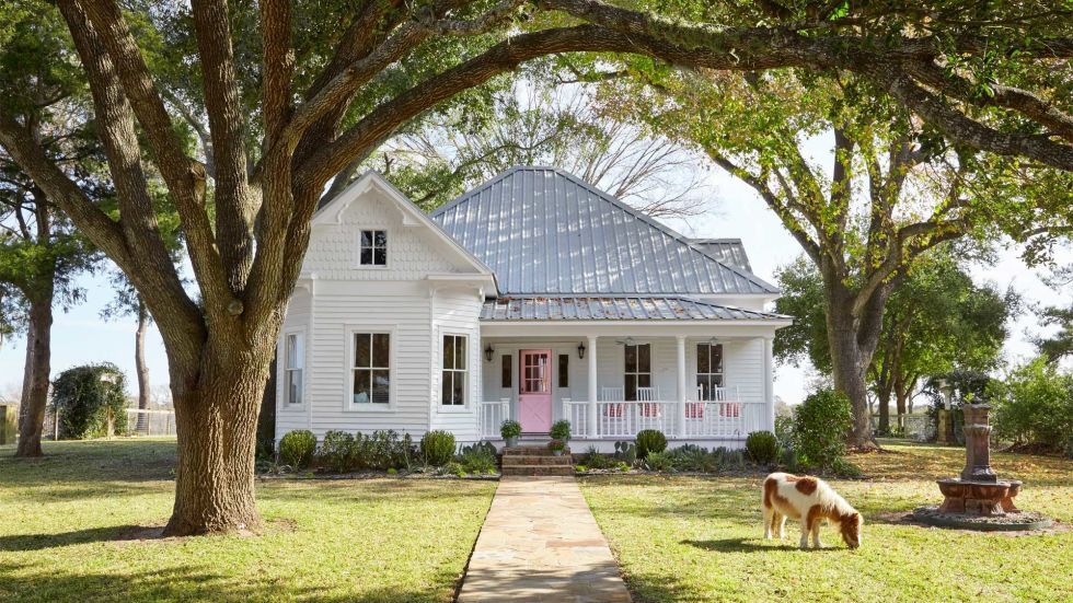 20 Charming Dutch Doors - Exterior and Interior Half Door Ideas