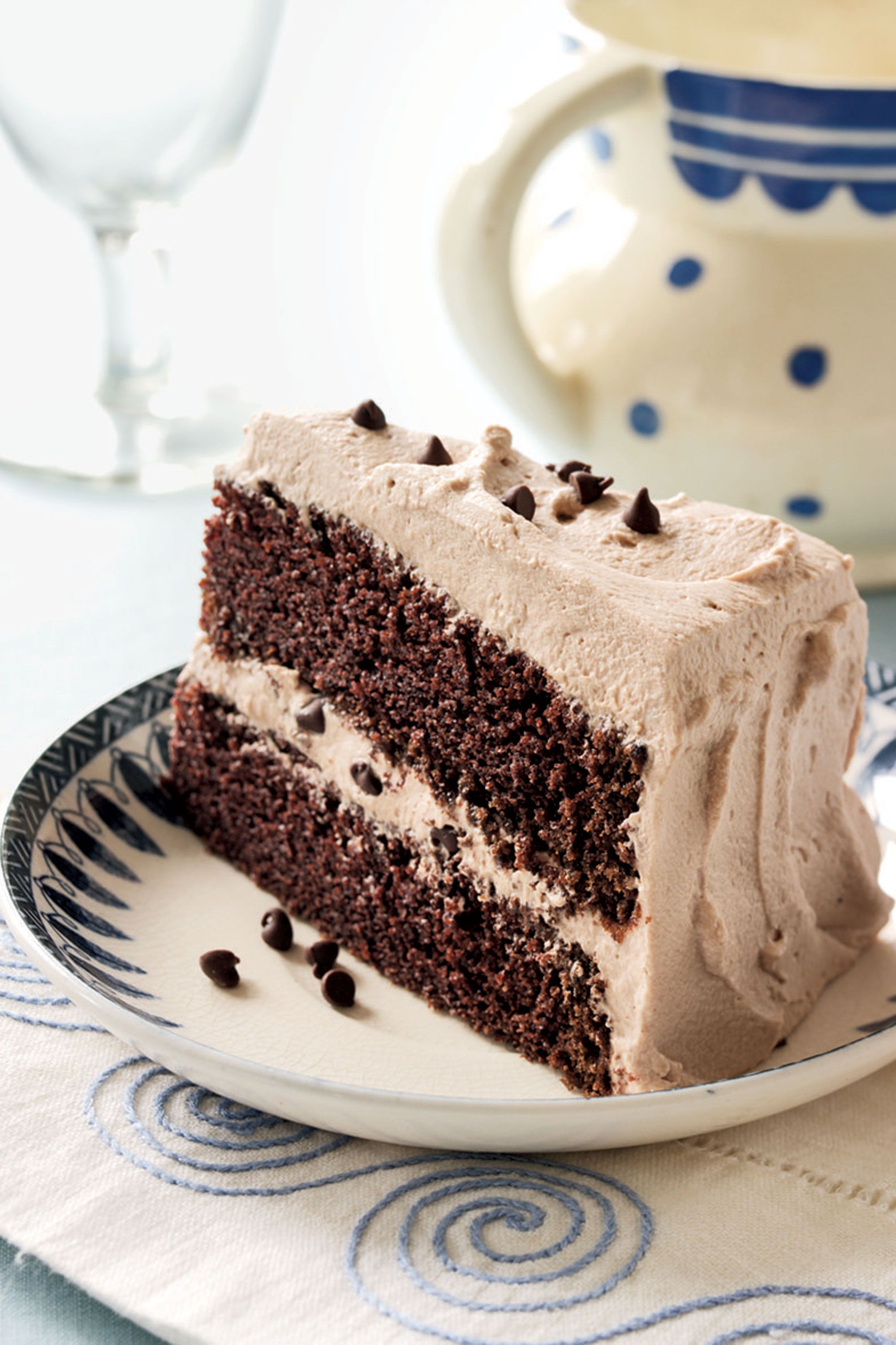 20 Modern Chocolate Cake Designs With Photos 2024
