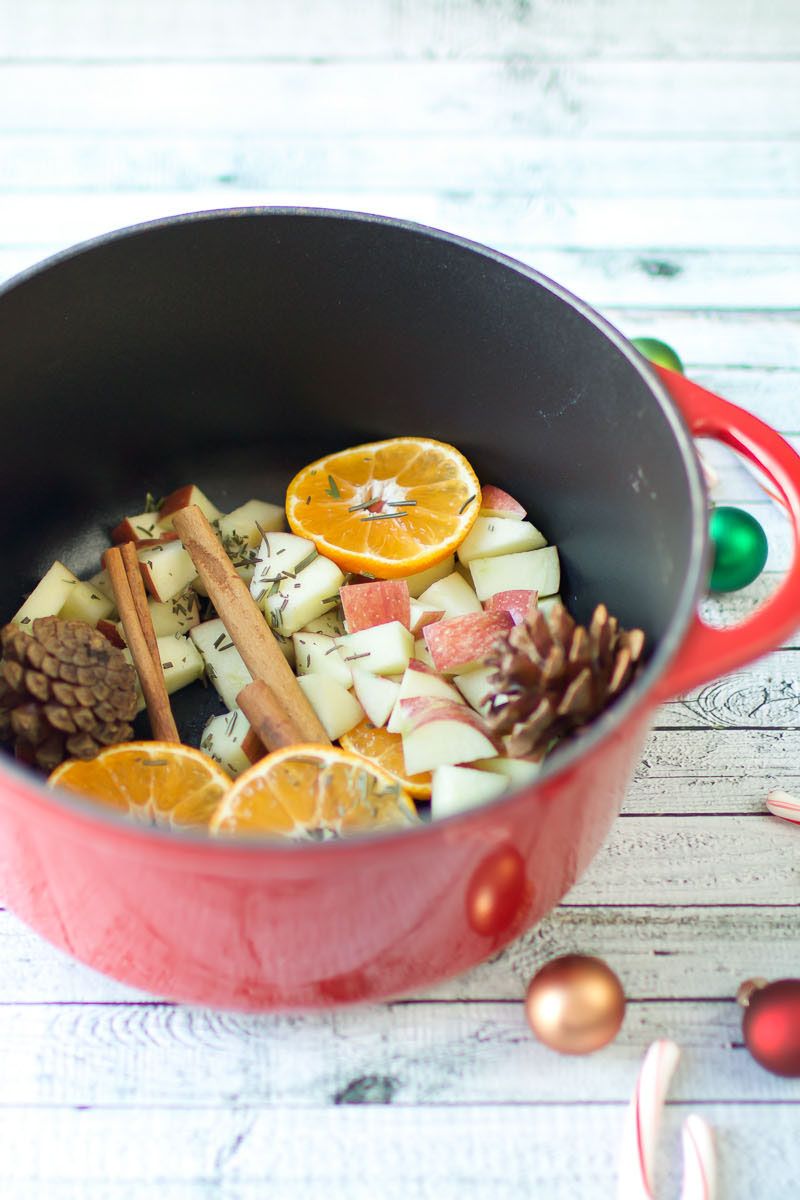 10 Homemade Stovetop Potpourri Recipes - How to Make Simmering Potpourri