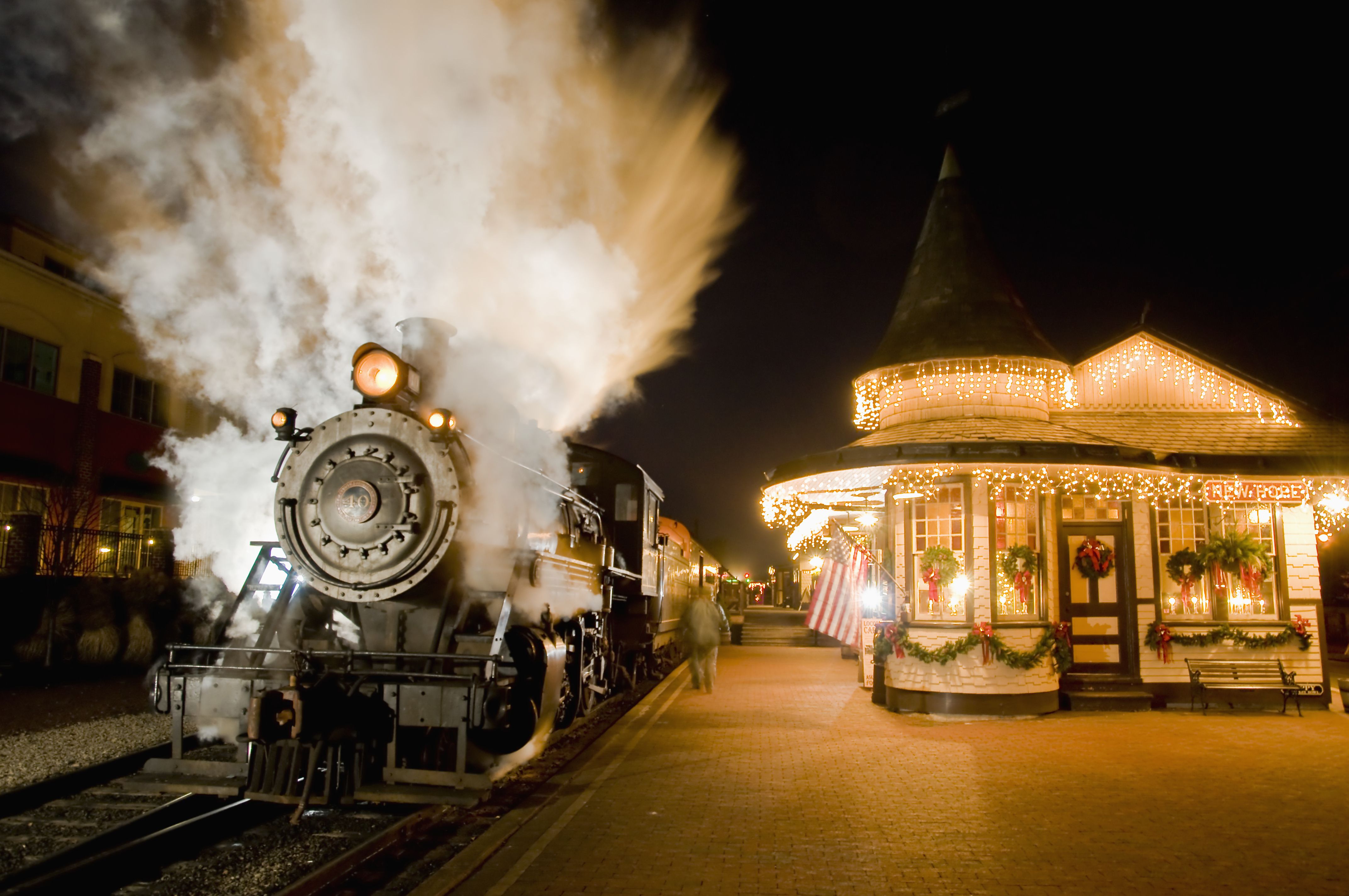 15 Best Polar Express Train Rides for Christmas 2019 - Locations of Polar Express Trains