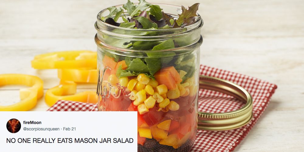 https://hips.hearstapps.com/countryliving/assets/17/39/1506368657-mason-jar-salad.jpg