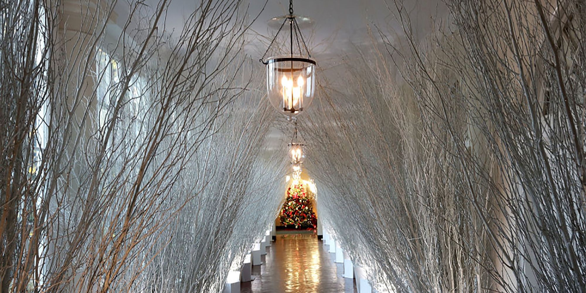 white house christmas decorations hgtv