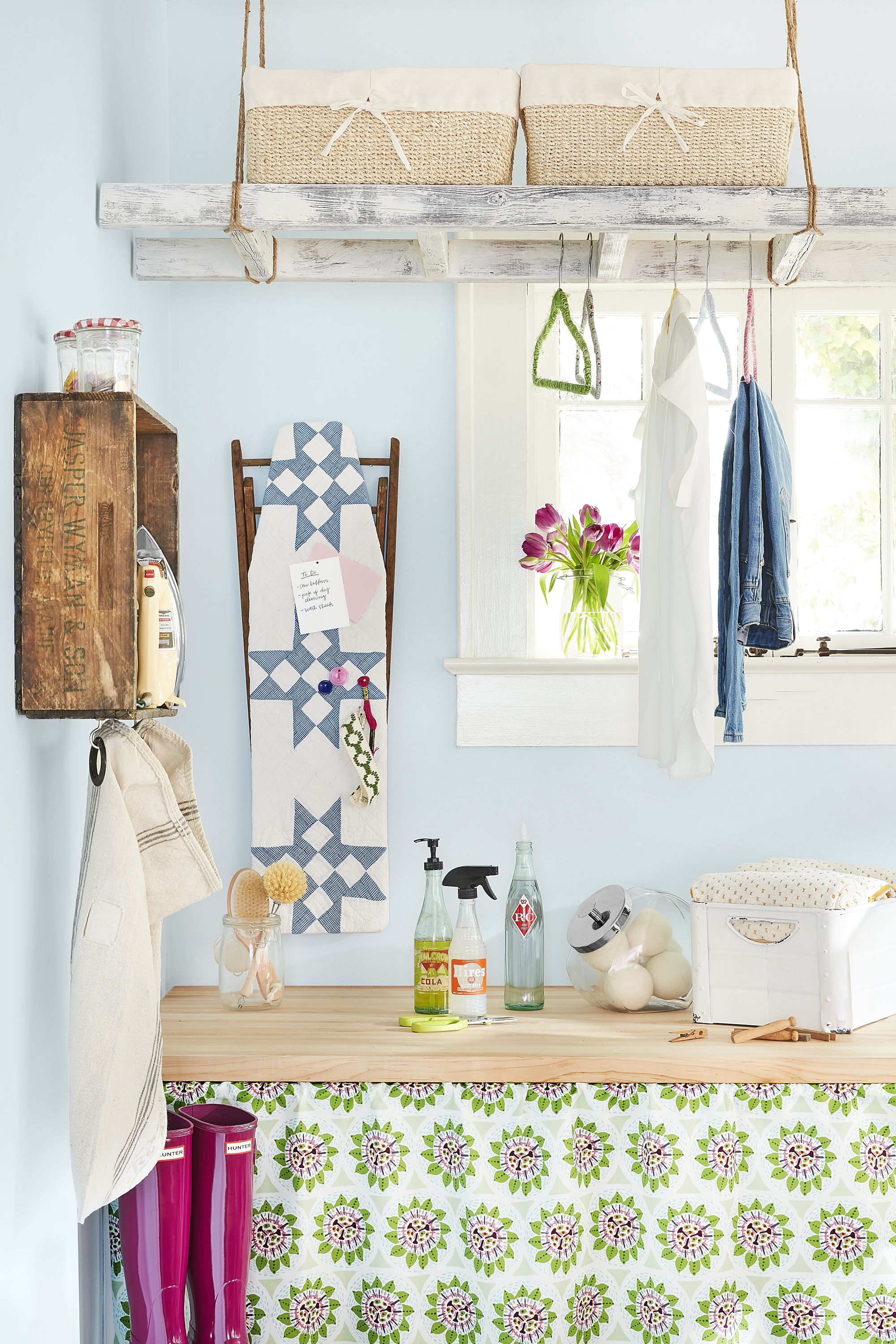 5 Laundry Room Decorating Ideas - How to Decorate