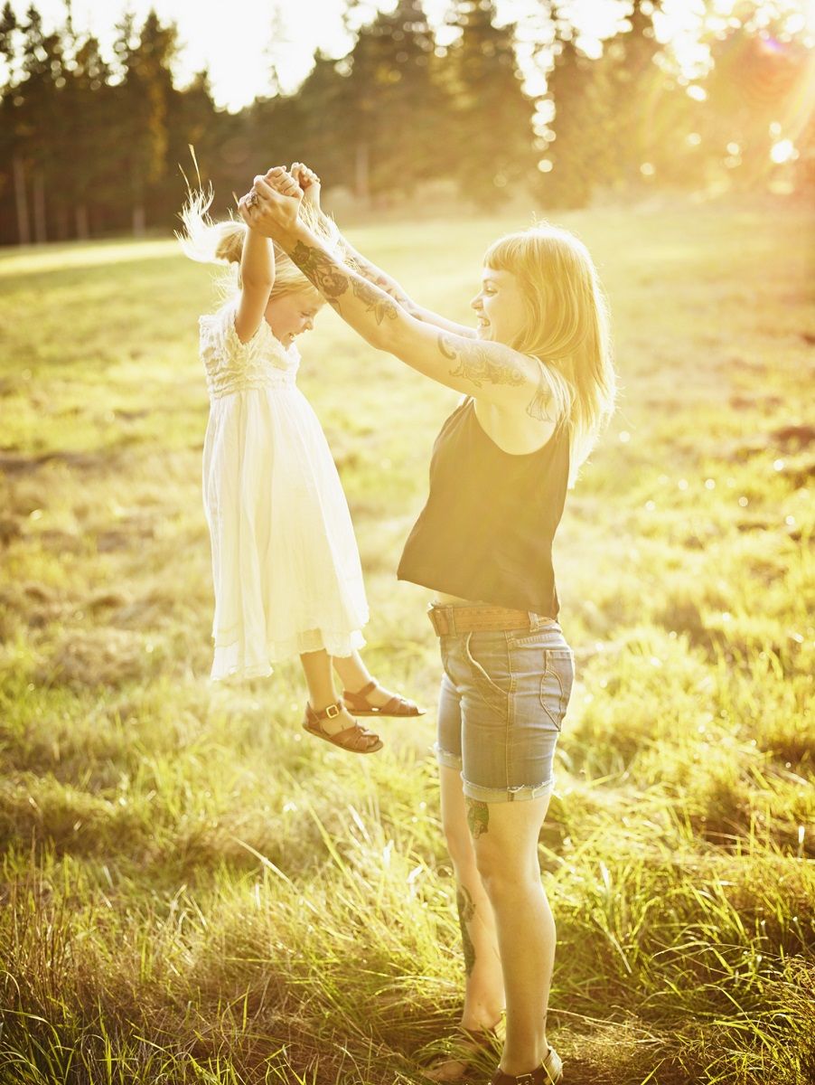 Nature, Photograph, Happy, People in nature, Summer, Sunlight, Dress, Light, Beauty, Gesture, 