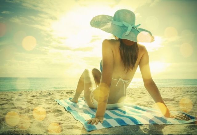 Hat, People in nature, Summer, Sunlight, Sun hat, Beauty, Art, Ocean, Thigh, People on beach, 