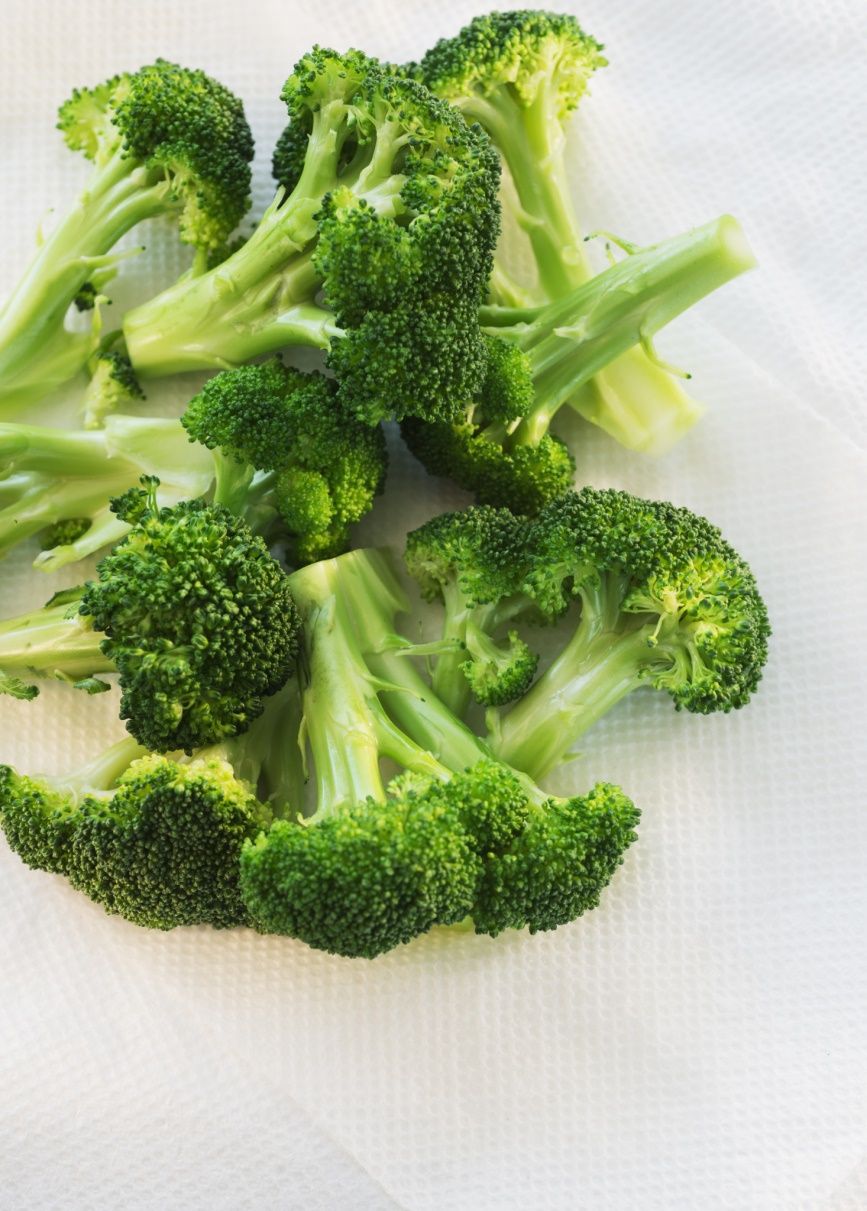 Green, Broccoli, Vegetable, Leaf vegetable, Whole food, Natural foods, Food, Cruciferous vegetables, Ingredient, Vegan nutrition, 
