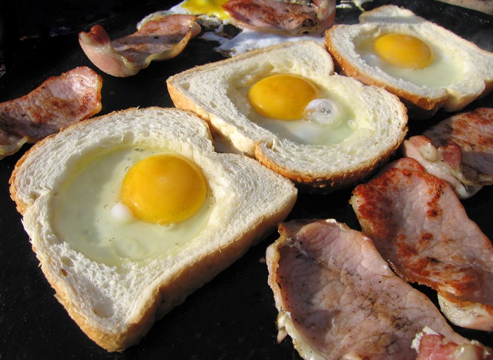 Egg yolk, Food, Ingredient, Breakfast, Egg, Egg, Dish, Recipe, Cooking, Natural material, 