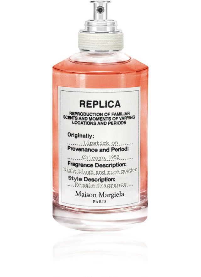 <p>REPLICA系列的香水-lipstick，是有著橙橘、鳶尾、薰豆草味的香水。如果妳正準備要去夜店，噴了它會讓你更性感更誘人！</p>