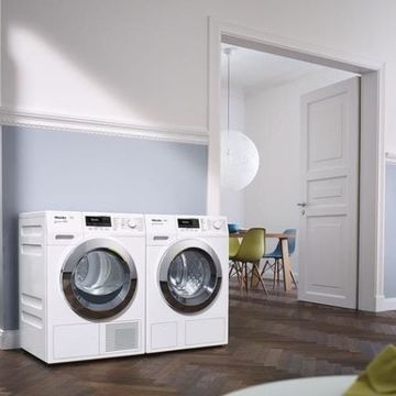 Washing machine, Property, Floor, Room, Clothes dryer, Major appliance, Flooring, Wall, Door, Laundry room, 