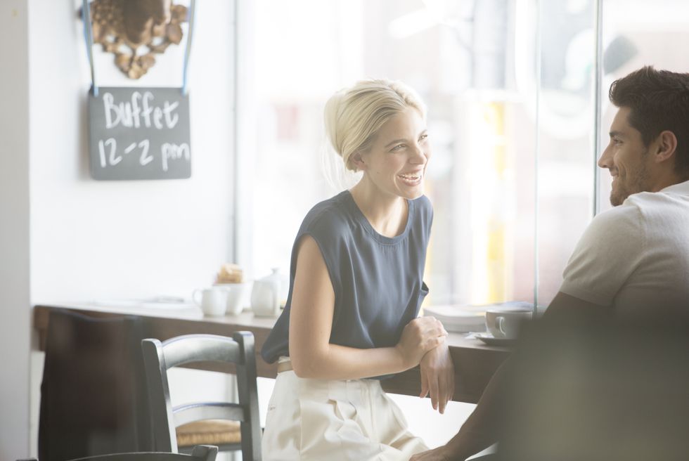 Conversation, Blond, White-collar worker, Restaurant, Makeover, Business, 