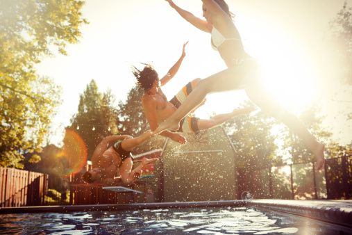 Human leg, Happy, Leisure, People in nature, Sunlight, Jumping, Thigh, Hip, Water feature, Backlighting, 