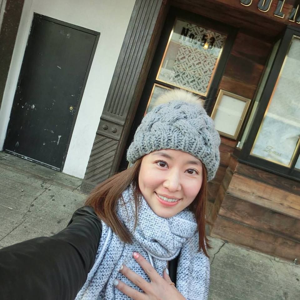 Winter, Fixture, Street fashion, Stole, Bonnet, Shawl, Portrait photography, Scarf, Home door, Portrait, 